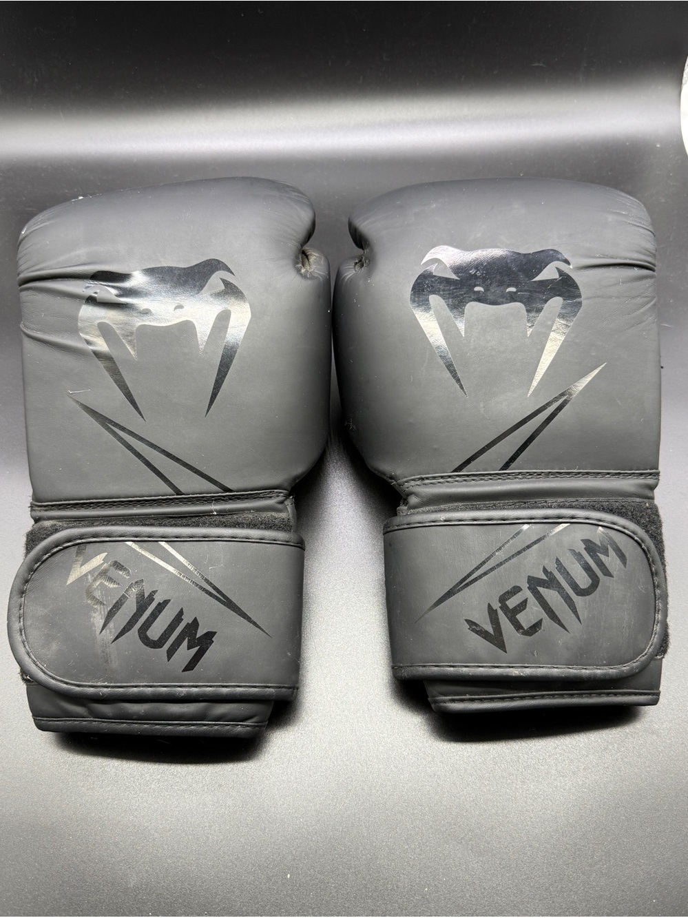 Venom Classic Boxing Gloves 16oz Gym Athletic in Black Colorway